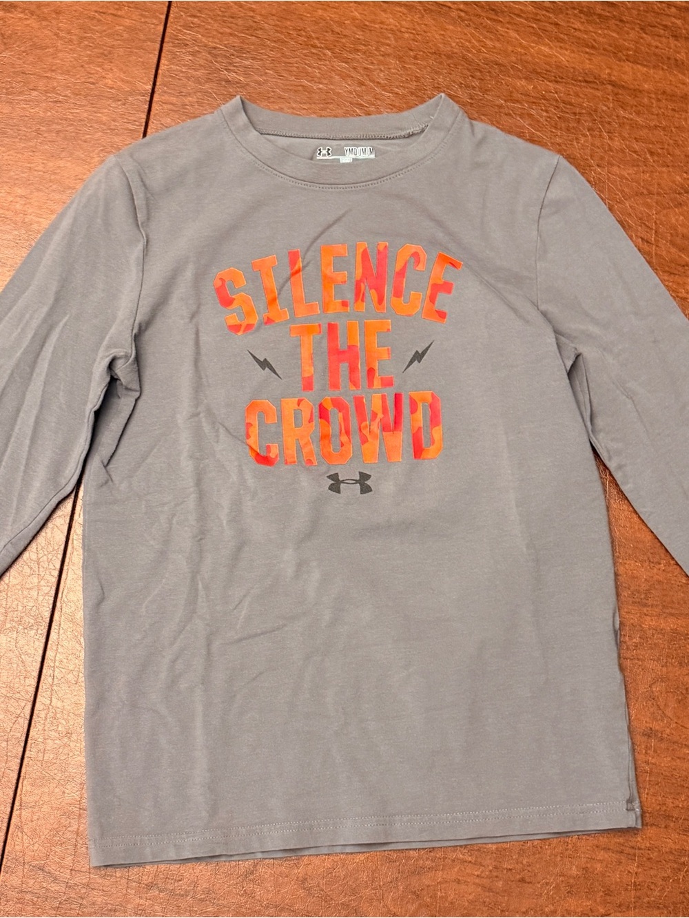 Under Armour Kids 'Silence The Crowd' Long Sleeve Tee - Heat Gear